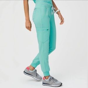 Figs fresh aqua Zamora joggers